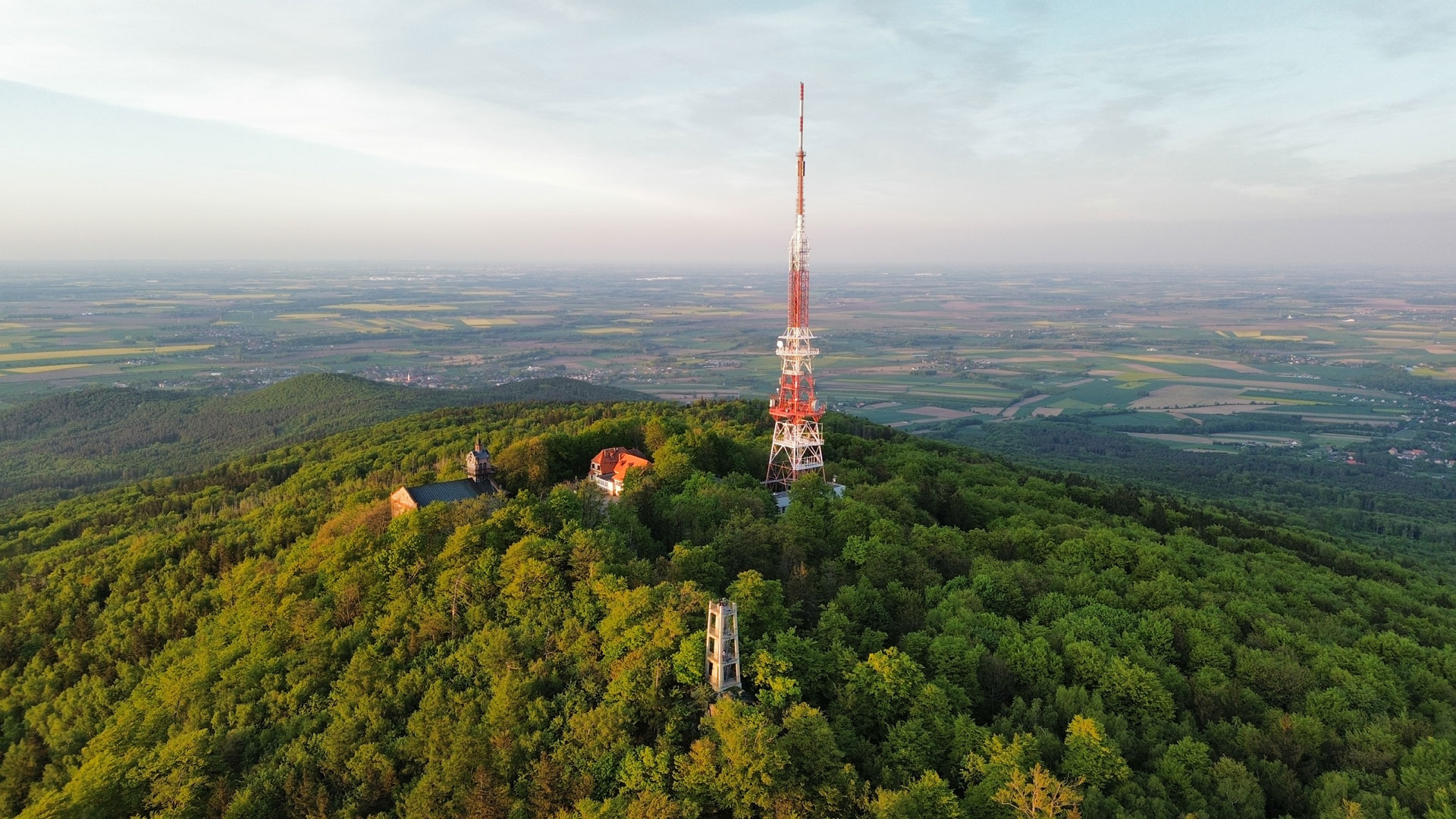 Korona Gór Dolnego Śląska Partnerem Biegu Na Ślężę!